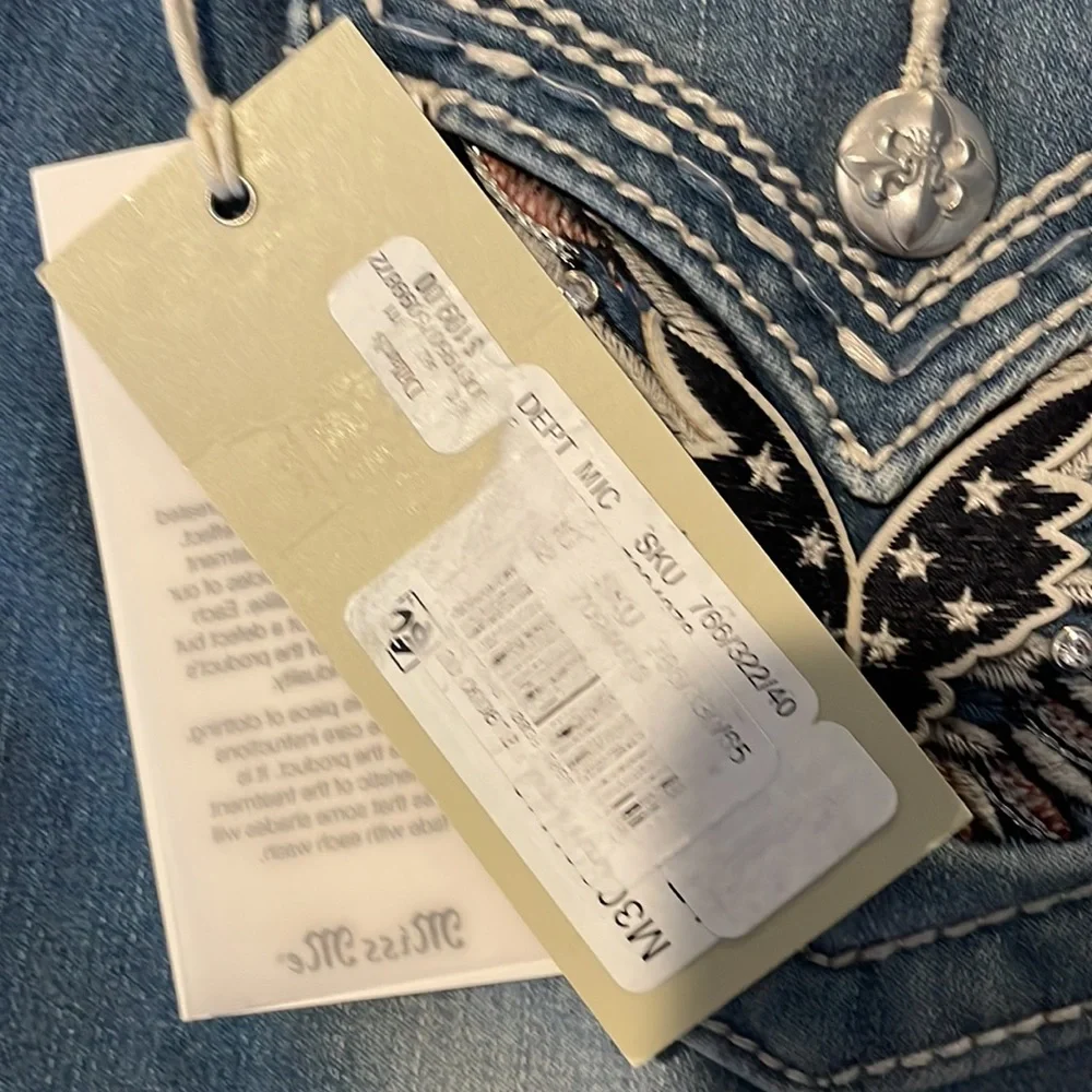 Miss Me Mid-Rise American Angel Denim Shorts Size 30, NWT - Picture 11 of 15